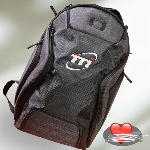 Ogio Backpack Like New - Picture 1 of 8